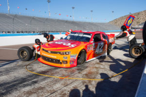 Larson Stretches Fuel Run for 15th-Place Finish in Phoenix
