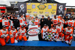 NASCAR: Larson and ENEOS team claim victory in Fontana!