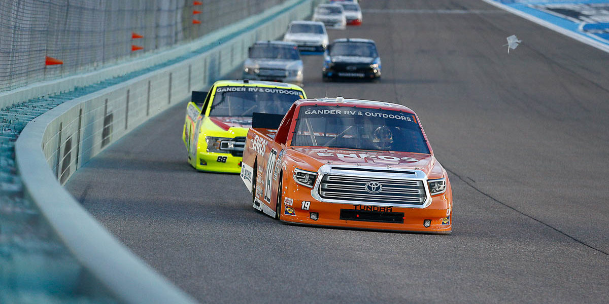 NASCAR Gander RV & Outdoors Truck Series Baptist Health 200