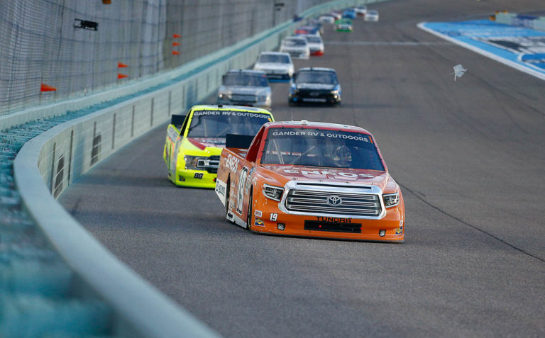 NASCAR Gander RV & Outdoors Truck Series Baptist Health 200