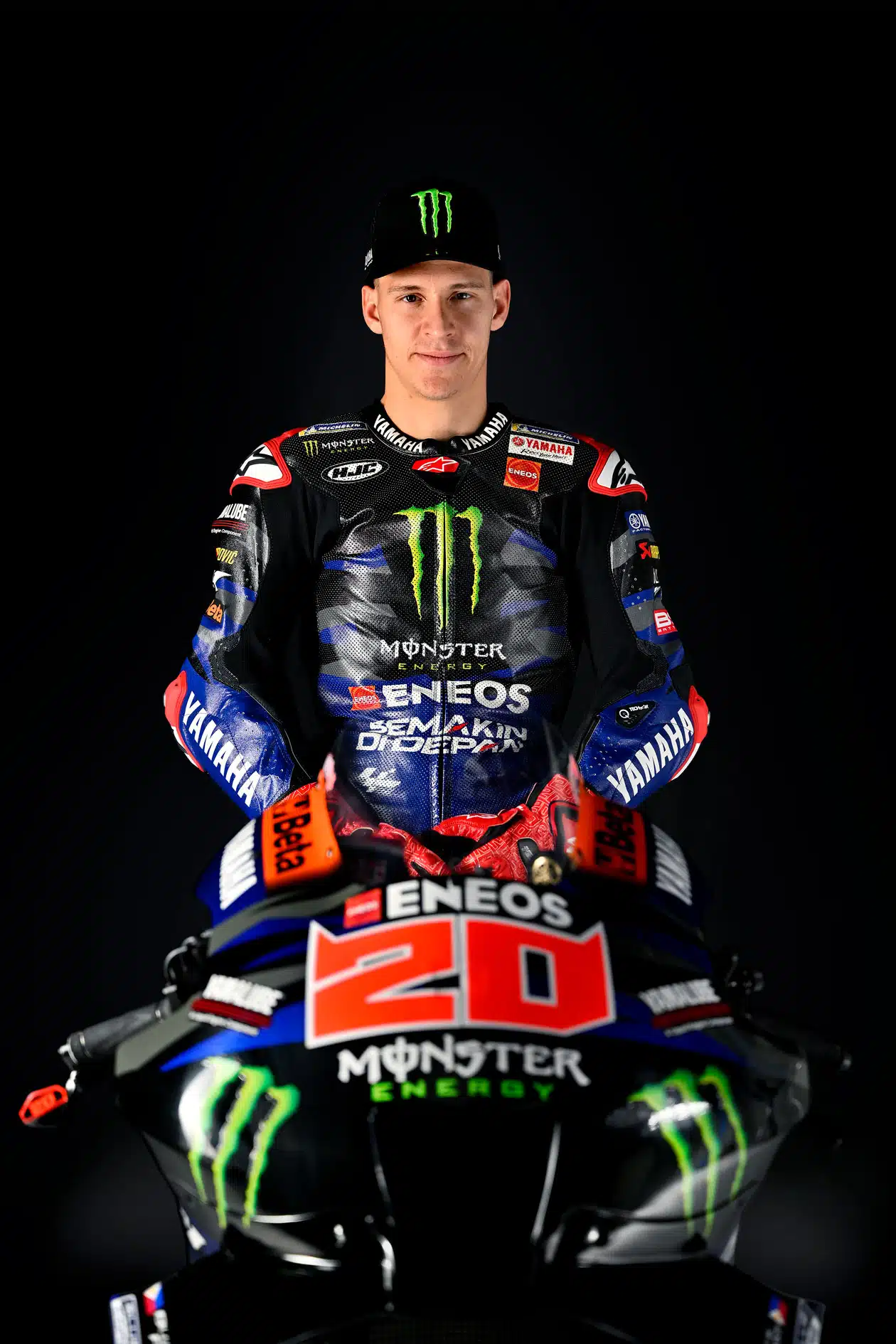 SWEAT YAMAHA RACING FABIO QUARTARARO 20 HOMME 2023 - Collection Officielle  Yamaha Monster Energy 2023