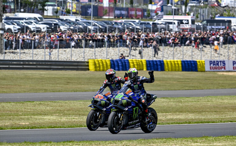 ENEOS MotoGP drivers waving