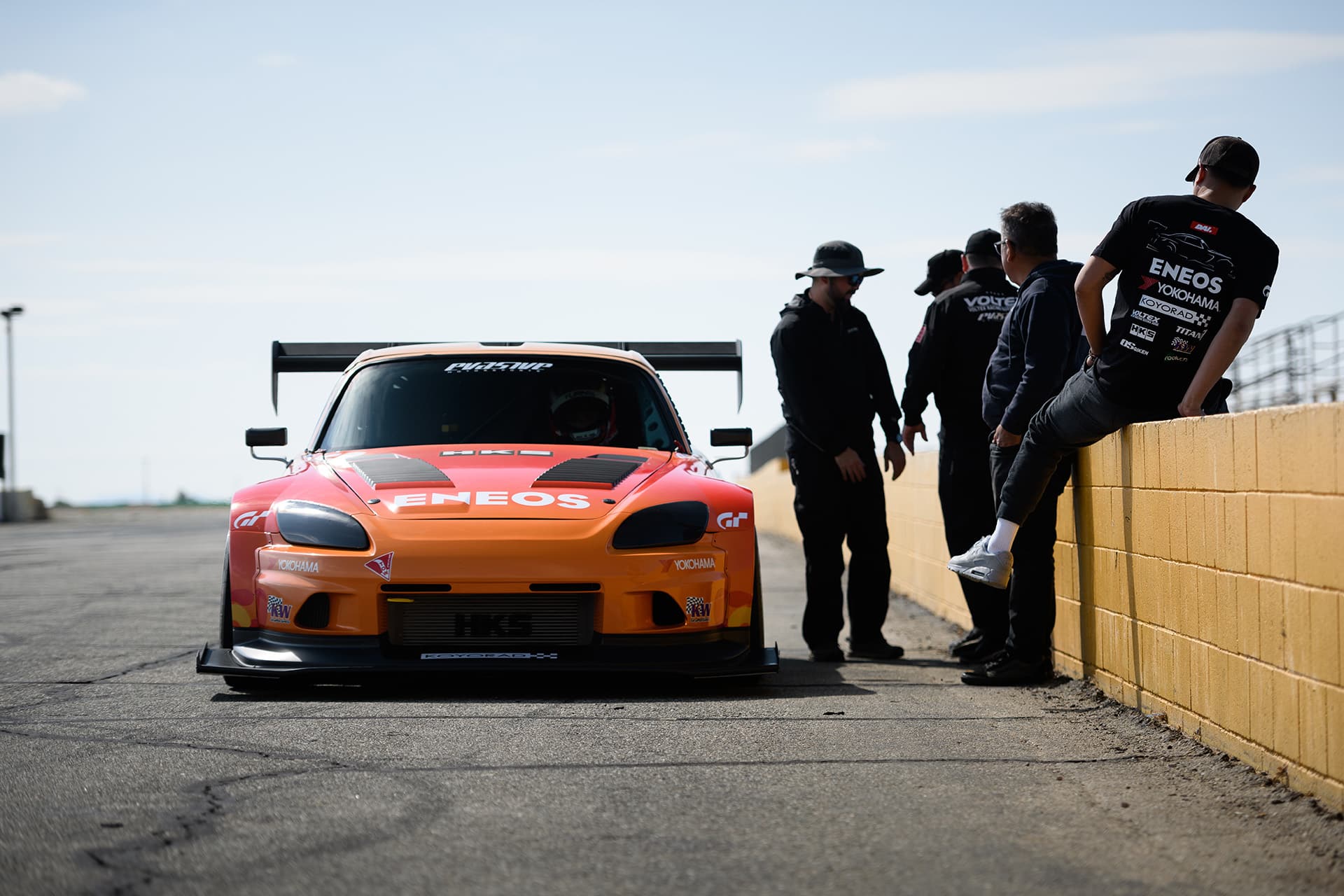 Evasive Motorsports crew