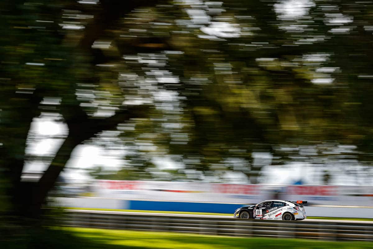 Pit+Paddock Civic Type R TCX blasting through Sebring International Raceway.