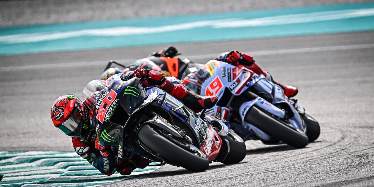 Fabio Quartararo battles the pack at the 2023 Malaysian MotoGP to finish P5