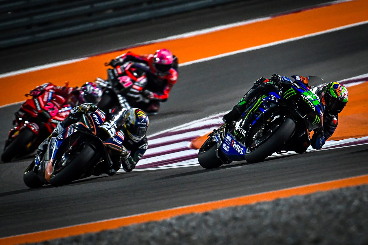 Morbidelli fighting the pack for 16th place at the Qatar MotoGP 2023.
