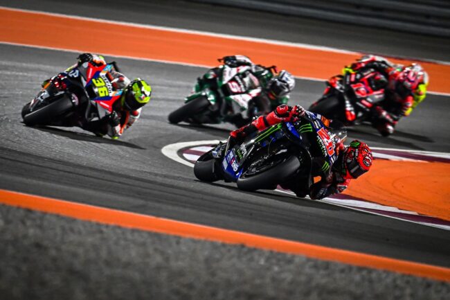 Fabio Quartararo fights the pack for 11th place, 2024 Qatar MotoGP