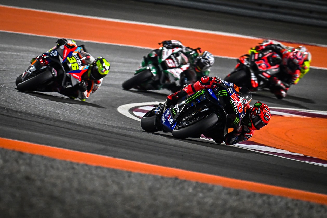 Fabio Quartararo fights the pack for 11th place, 2024 Qatar MotoGP