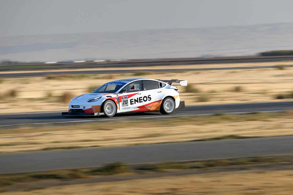 Hana Burton piloting the Evasive Tesla Model 3 at Buttonwillow Raceway, Super Lap Battle Finals 2024 Hana Burton piloting the Evasive Tesla Model 3 at Buttonwillow Raceway, Super Lap Battle Finals 2024