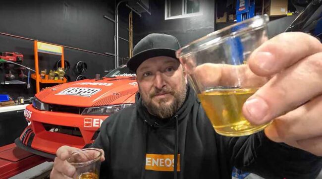 ENEOS Ambassador Faruk Kugay showing ENEOS 0W-8 Oil